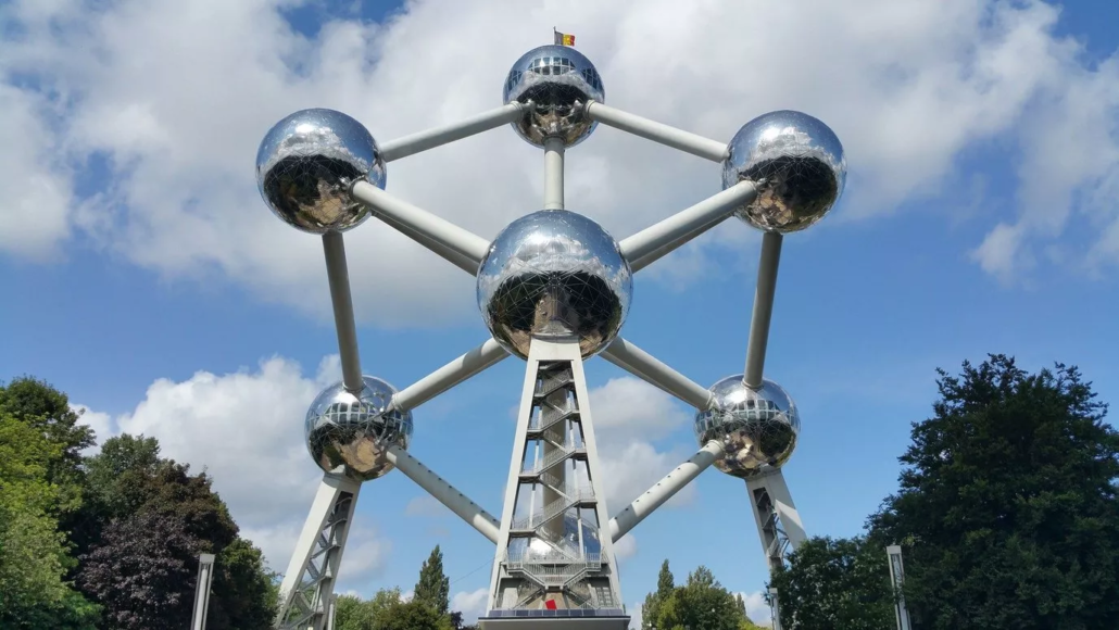 Football-Tour-Belgium-Atomium.height-775_XJFJrsx-1030x580