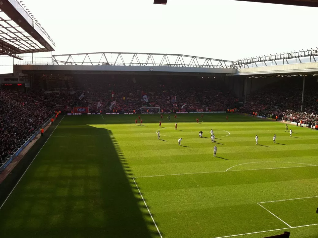 Football-Tour-England-Anfield.height-775_7qRHBi7-1030x770