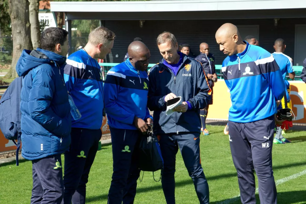 Football-Tour-Netherlands-KNVB-Coaches.height-775_0dXP4wb-1030x687